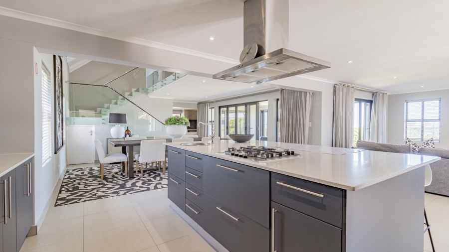 4 Bedroom Property for Sale in Grotto Bay Western Cape